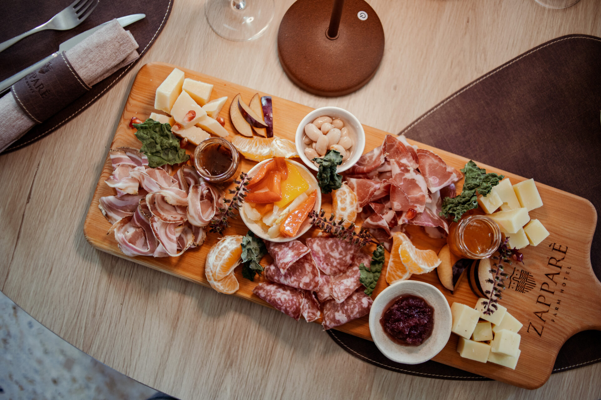 Tagliere di salumi e formaggi zapparè farm hotel